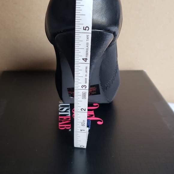 High Heel Shoes - Picture 8 of 8